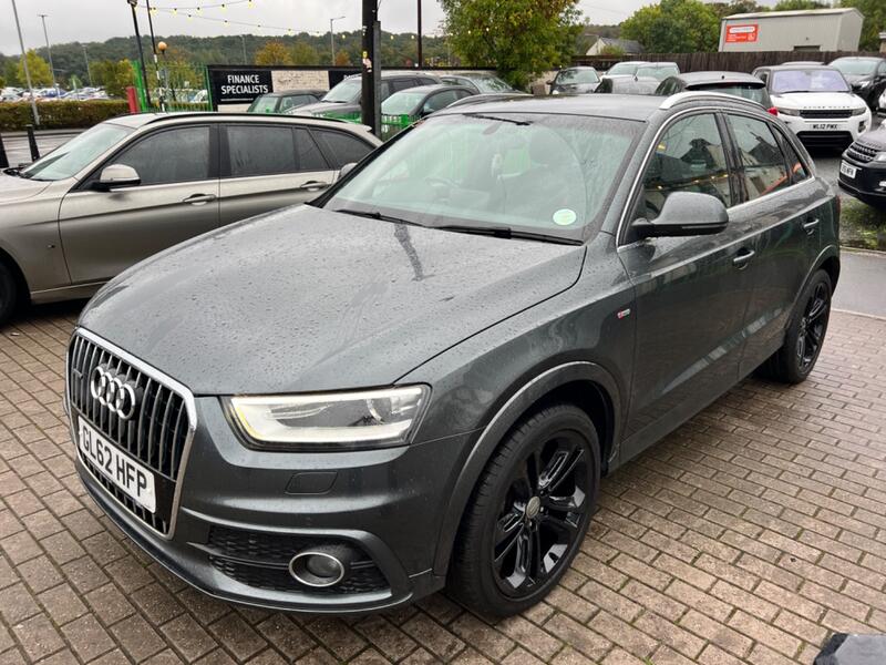 View AUDI Q3 2.0 TDI S line