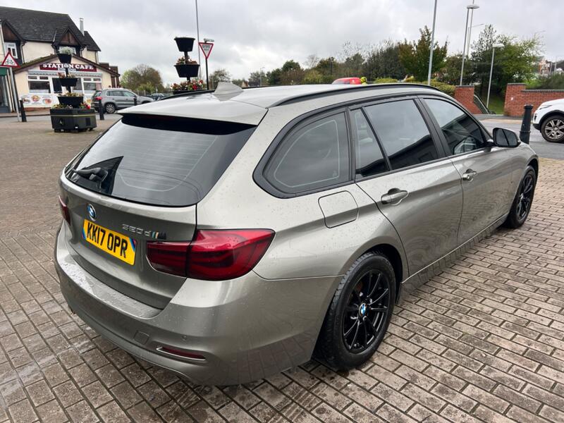 View BMW 3 SERIES 2.0 320d ED Plus Touring