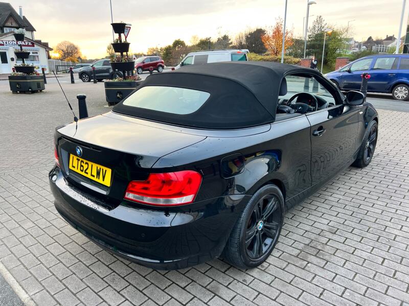 BMW 1 SERIES