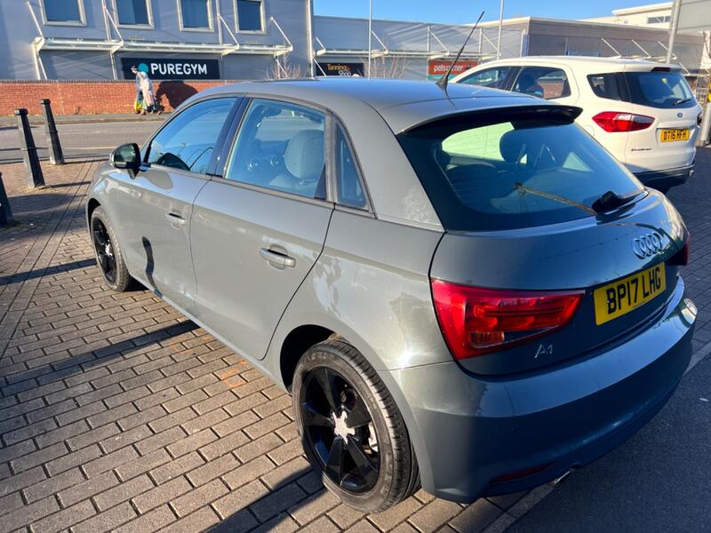 View AUDI A1 1.6 TDI Sport 