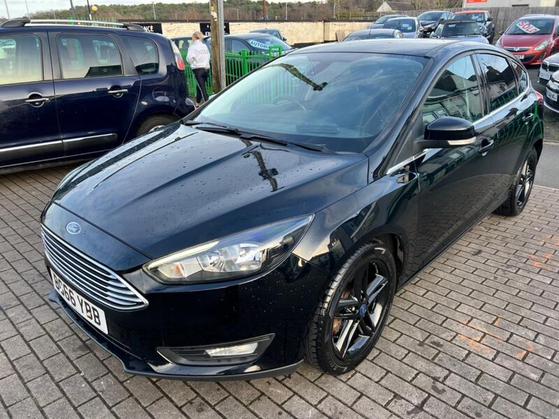 View FORD FOCUS 1.0 T EcoBoost Zetec 