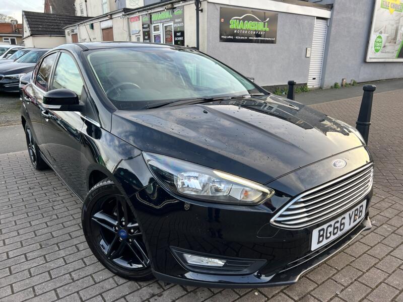 View FORD FOCUS 1.0 T EcoBoost Zetec 