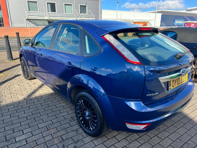 View FORD FOCUS 2.0 Titanium 