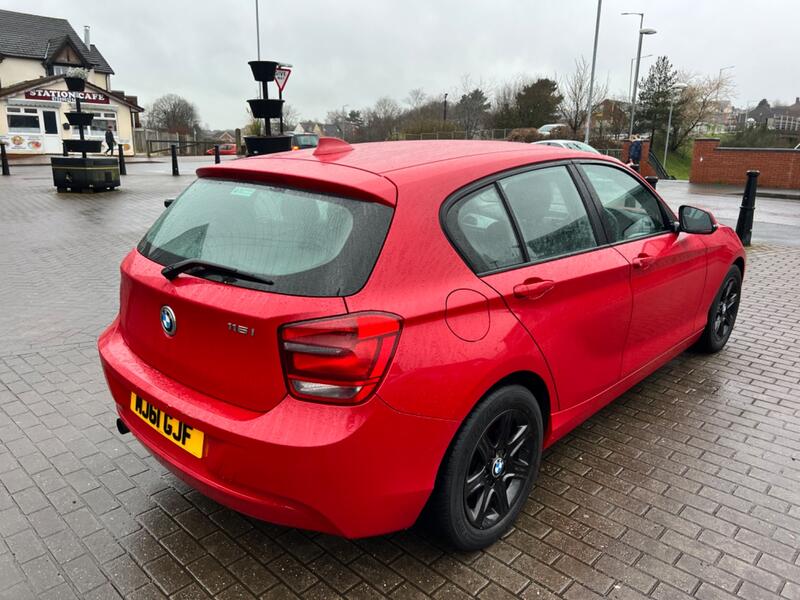 View BMW 1 SERIES 1.6 116i ES 5-door