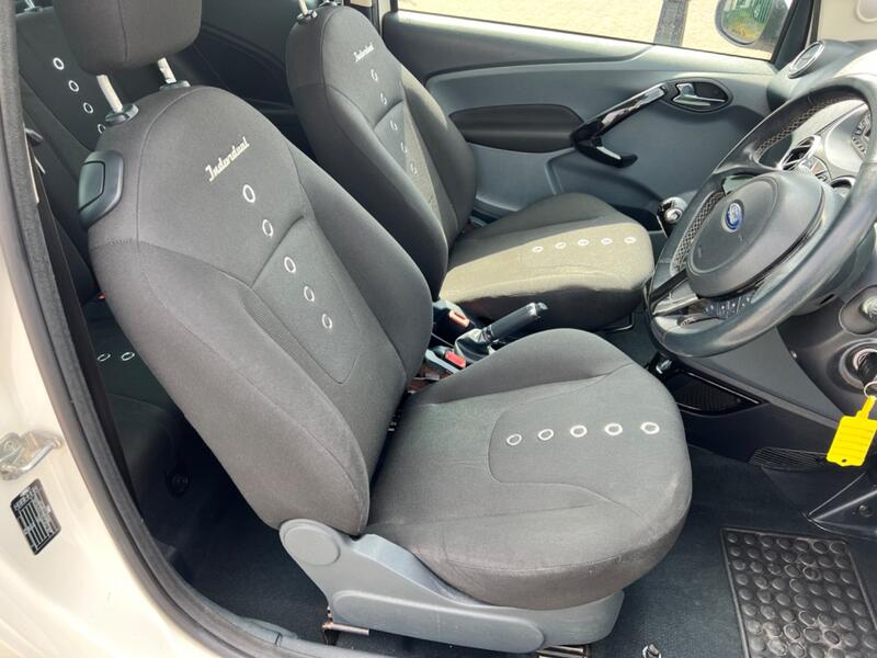FORD KA