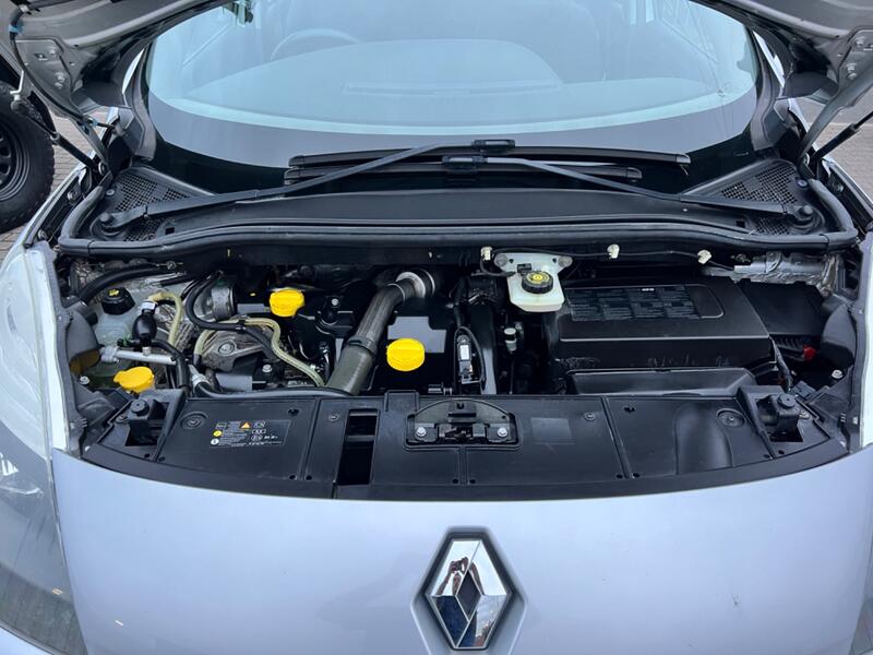 RENAULT SCENIC
