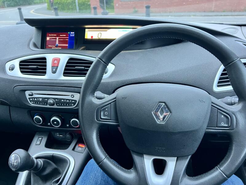 RENAULT SCENIC