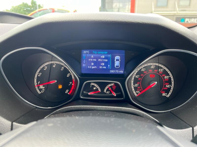 FORD FOCUS