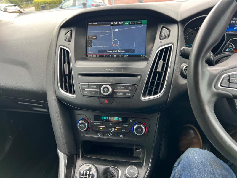 FORD FOCUS