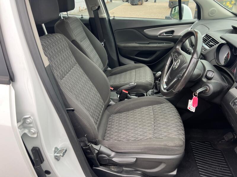 VAUXHALL MOKKA