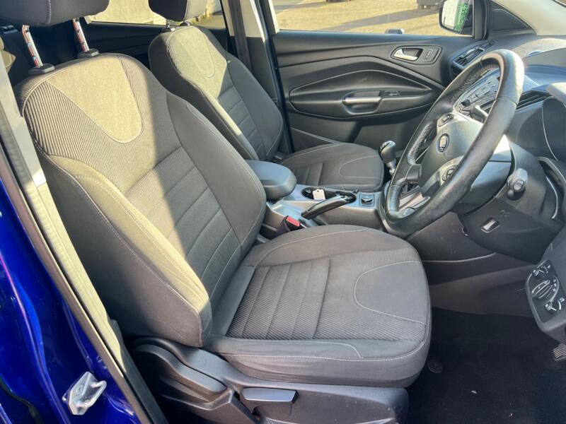 FORD KUGA