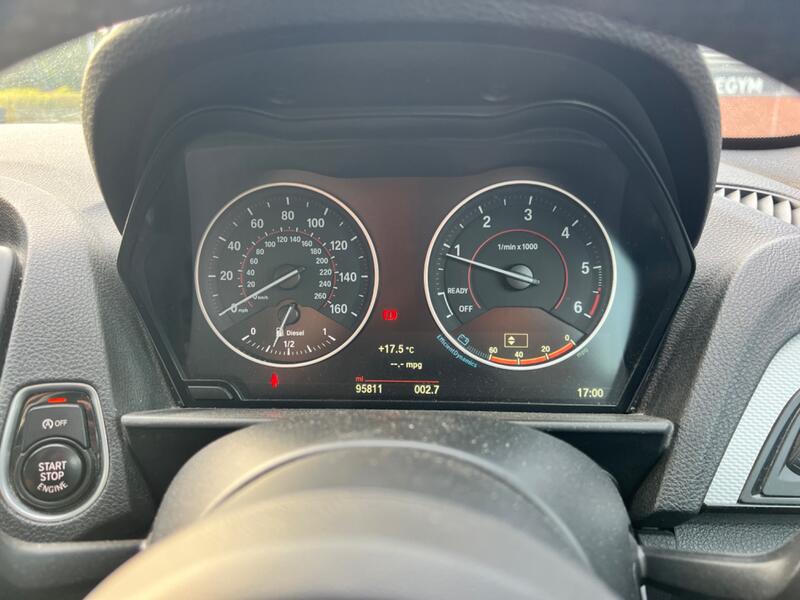 BMW 1 SERIES