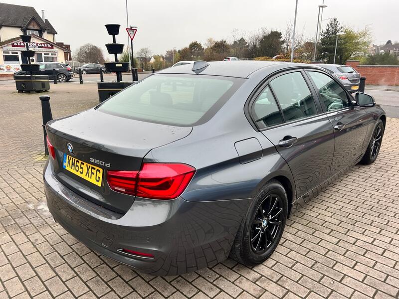 BMW 3 SERIES