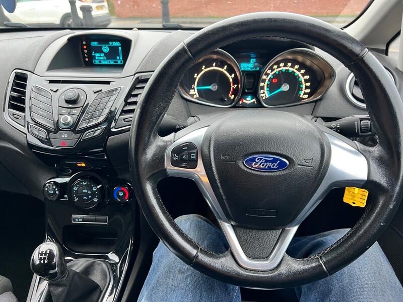 FORD FIESTA