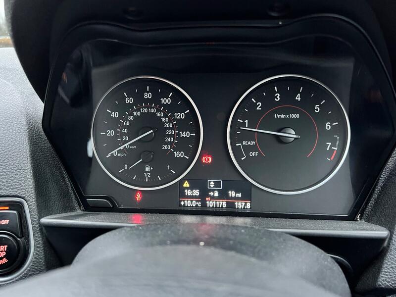 BMW 1 SERIES