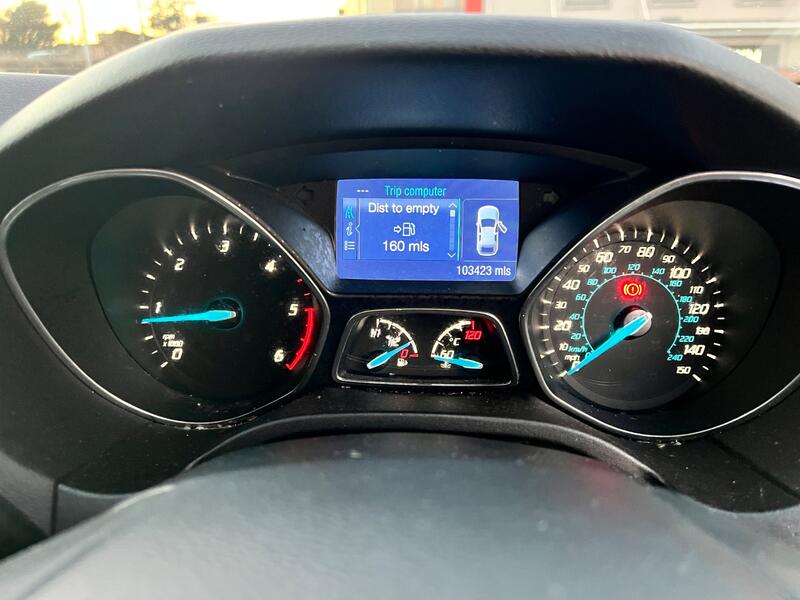 FORD FOCUS