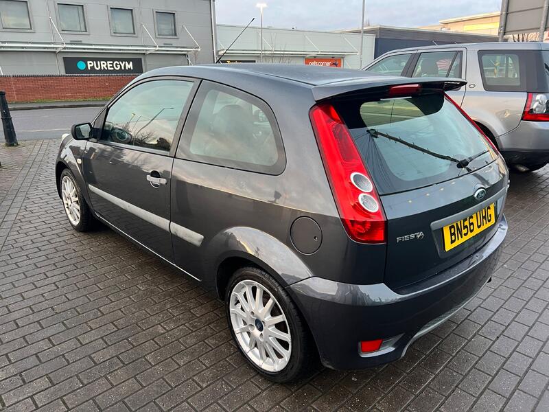 FORD FIESTA