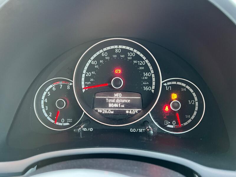 VOLKSWAGEN BEETLE