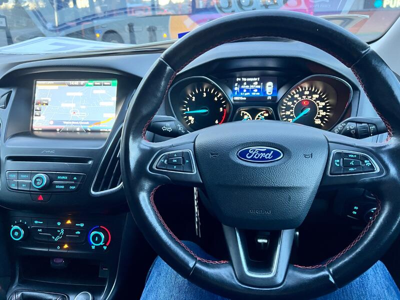 FORD FOCUS