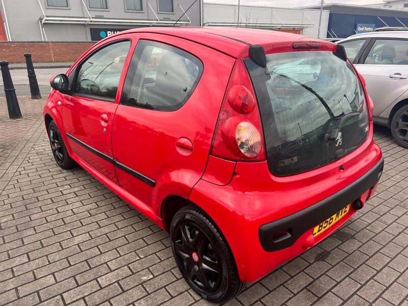 PEUGEOT 107