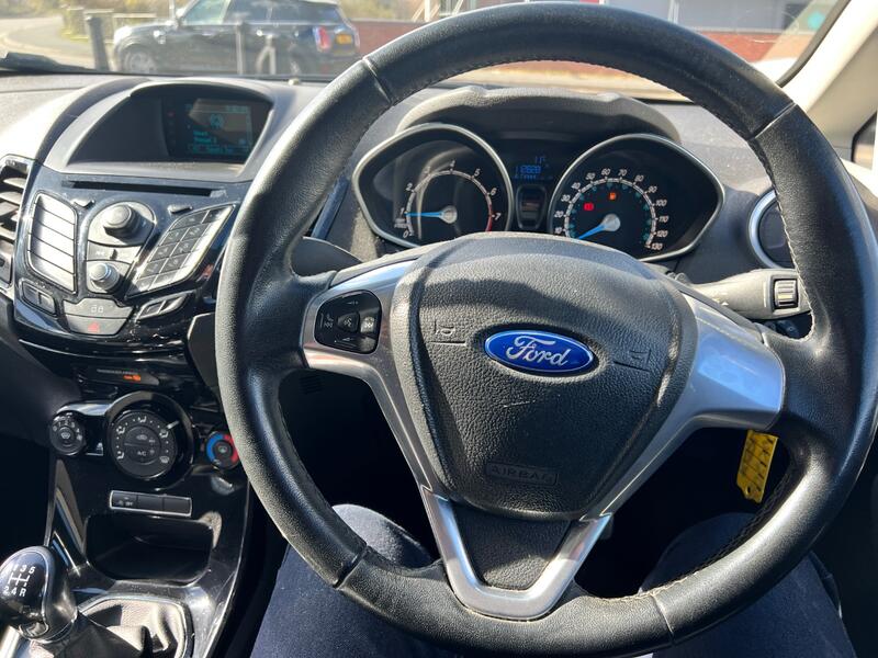 FORD FIESTA