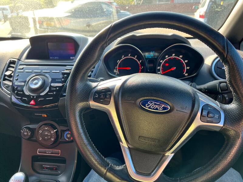 FORD FIESTA