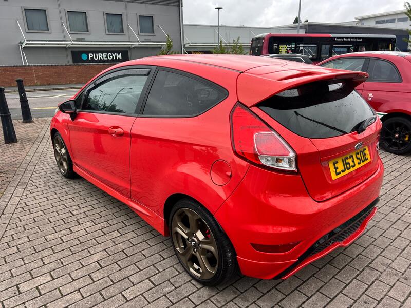 FORD FIESTA