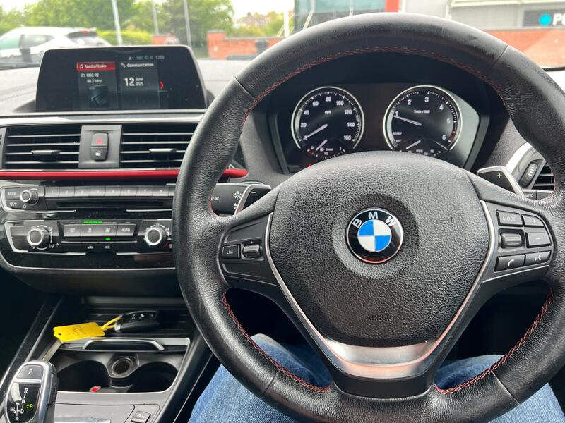 BMW 1 SERIES