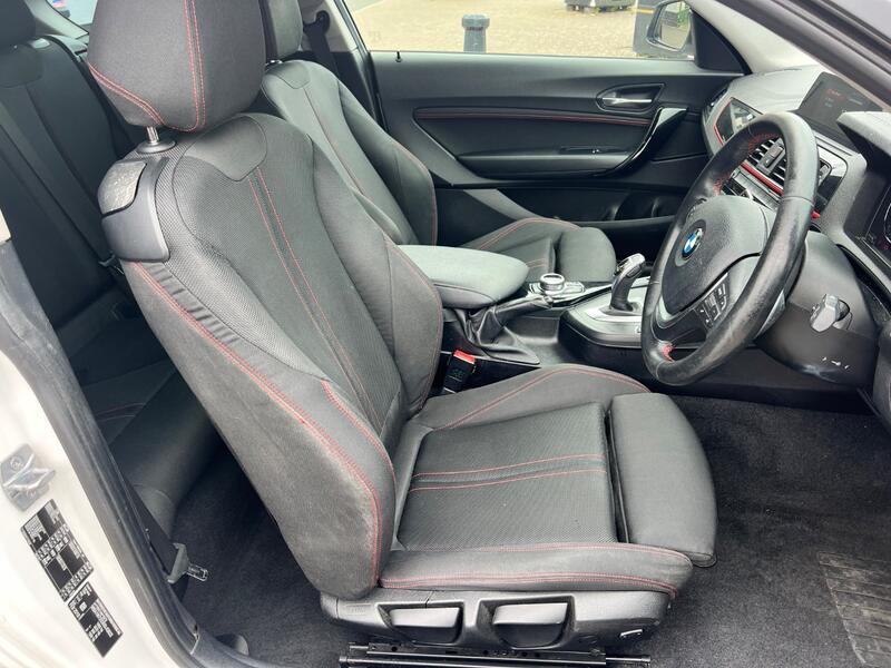 BMW 1 SERIES