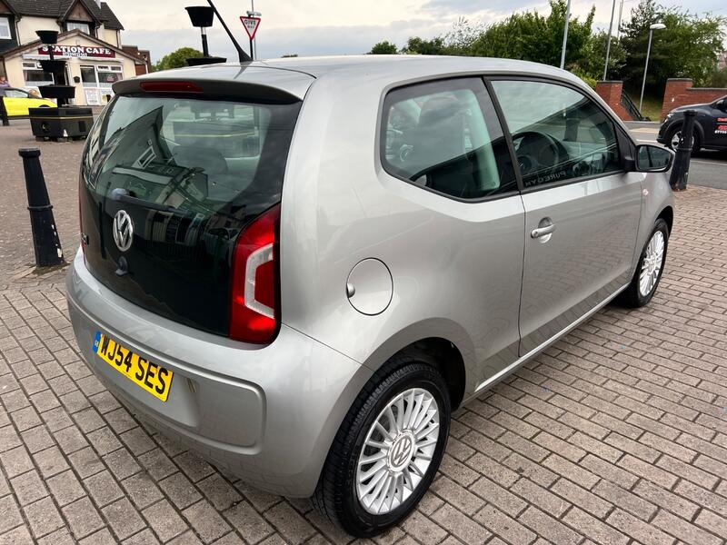 VOLKSWAGEN UP