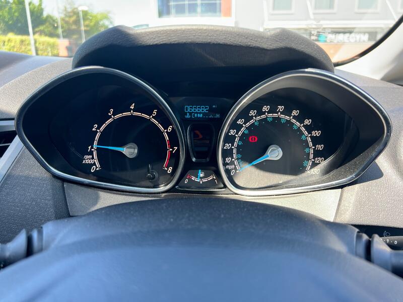 FORD FIESTA