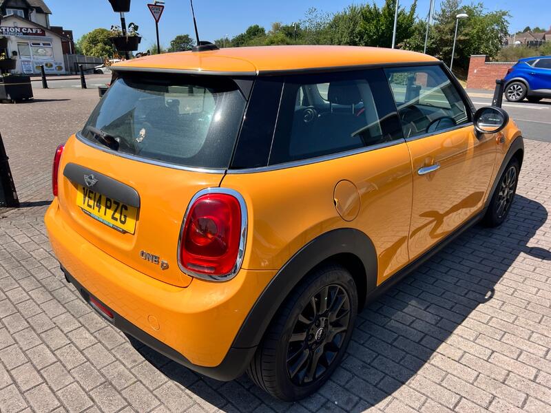 View MINI HATCH 1.5 One D 3-Door Hatch