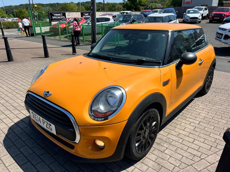 View MINI HATCH 1.5 One D 3-Door Hatch