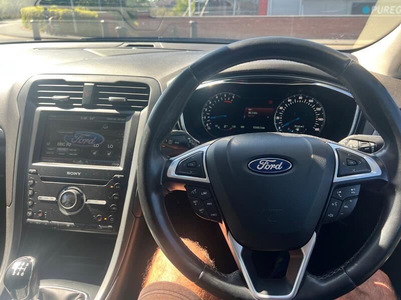 FORD MONDEO