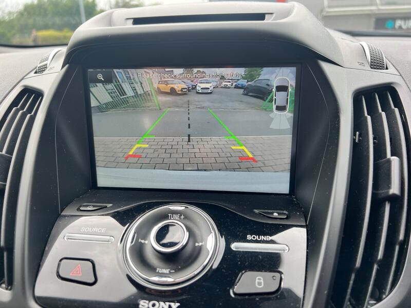FORD KUGA