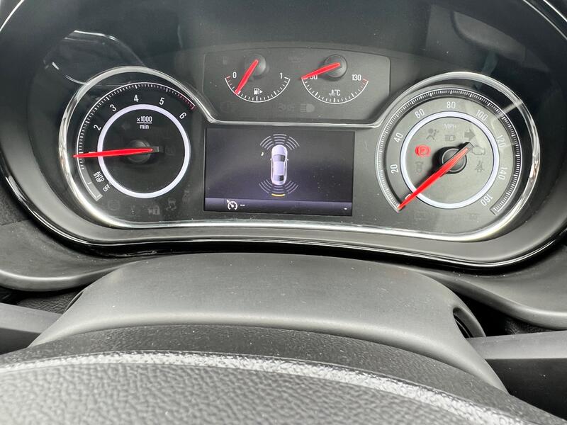 VAUXHALL INSIGNIA