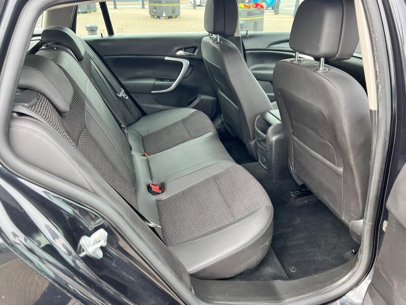 VAUXHALL INSIGNIA