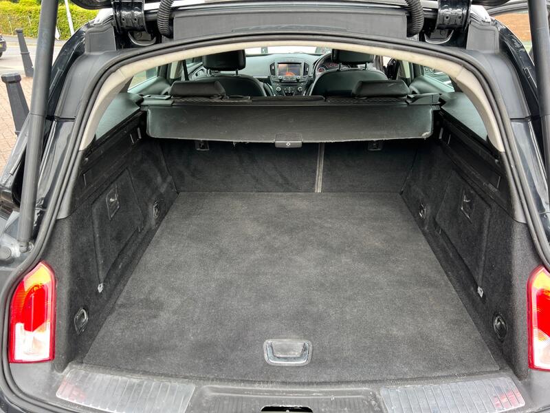 VAUXHALL INSIGNIA