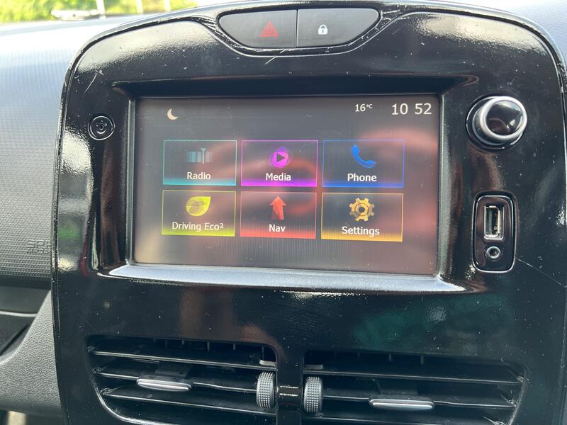RENAULT CLIO