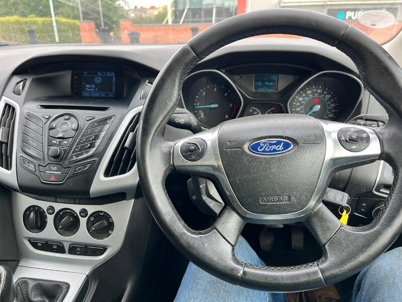 FORD FOCUS