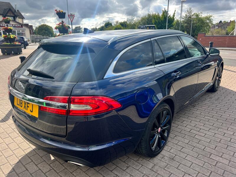 View JAGUAR XF 2.2 d Portfolio