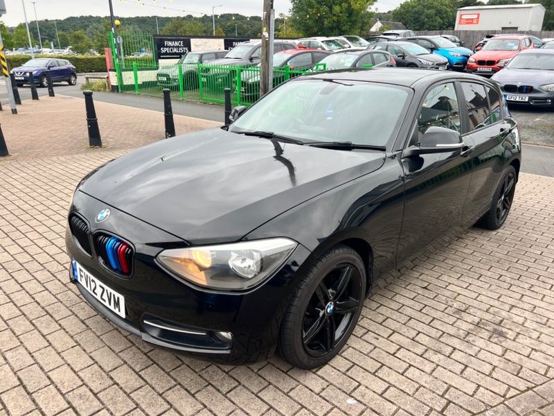 View BMW 1 SERIES 2.0 118d Sport 5-door