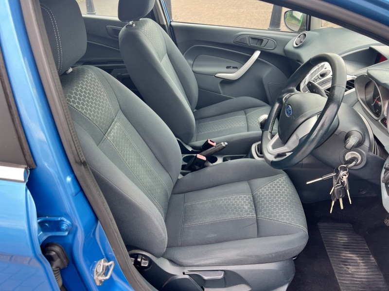 FORD FIESTA